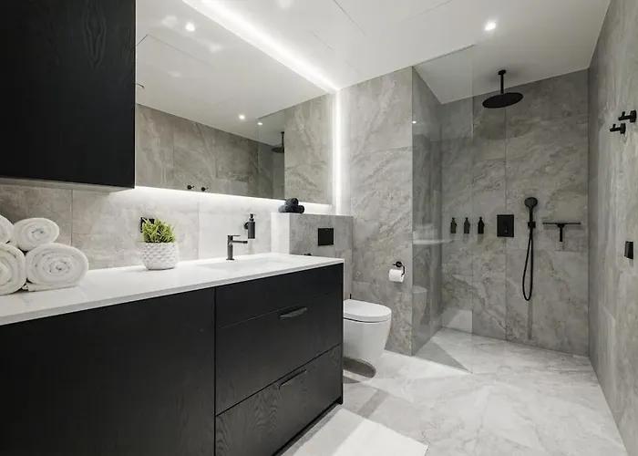 Hilltop - Luxurious Sea View